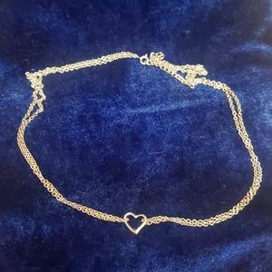 Silver NWOT heart necklace - great gift for tweens!